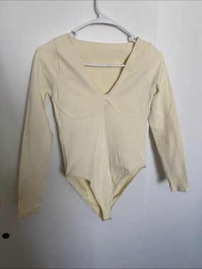 Cream Long Sleeve V-Neck Bodysuit